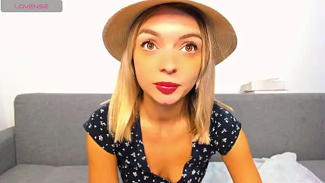 Snapshot of _ellen_meow_ chatting on October 12, 2025, 6:09 pm ellen meow online show from October 12, 2025, 6:09 pm