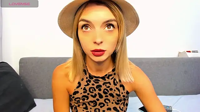 Snapshot of _ellen_meow_ chatting on September 23, 2025, 8:27 pm ellen meow online show from September 23, 2025, 8:27 pm