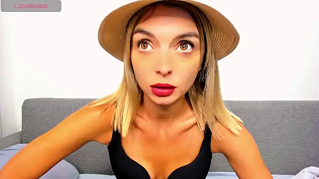 Snapshot of _ellen_meow_ chatting on September 17, 2025, 7:49 pm ellen meow online show from September 17, 2025, 7:49 pm