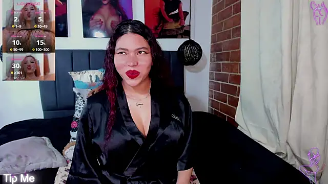 Snapshot of kyliejenner_hot chatting on September 19, 2025, 3:32 am kyliejenner hot online show from September 19, 2025, 3:32 am