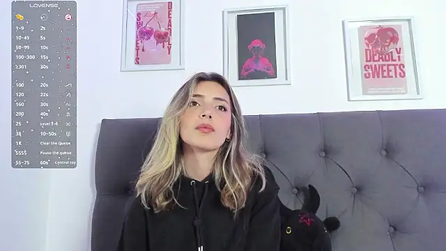 IsadoraGalle  online show from February 7, 2026, 8:39 pm