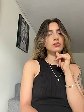 IsadoraGalle  online show from July 5, 2026, 9:43 pm