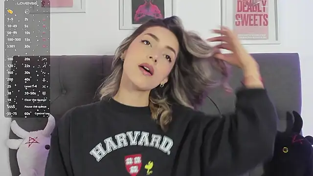 IsadoraGalle  online show from February 25, 2026, 2:06 pm