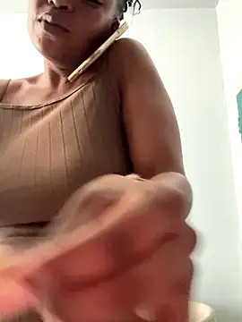 slimcateee online show from September 29, 2025, 8:21 am