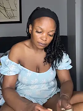 slimcateee online show from October 2, 2025, 5:27 pm