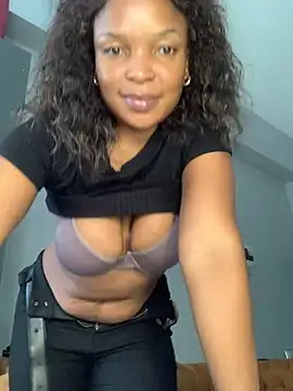 slimcateee online show from March 11, 2025, 10:40 am