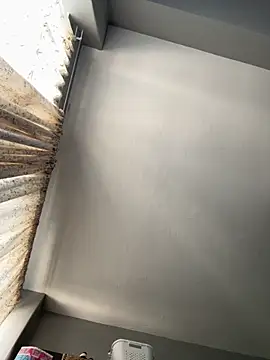 slimcateee online show from October 27, 2025, 8:15 am