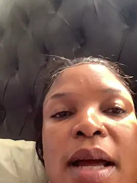 slimcateee online show from March 9, 2025, 10:41 am