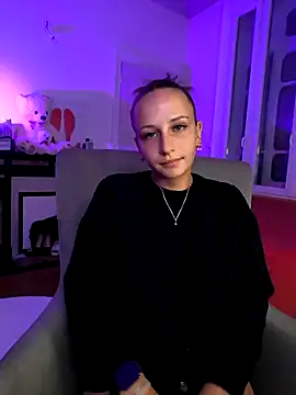 emma4xxx online show from March 14, 2025, 8:17 pm