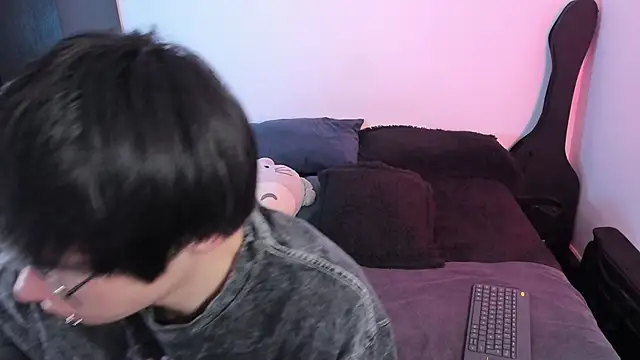 Aventure Twinks online show from December 3, 2025, 5:12 pm