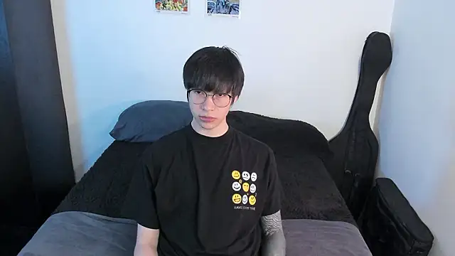 Aventure Twinks online show from March 26, 2026, 1:37 am