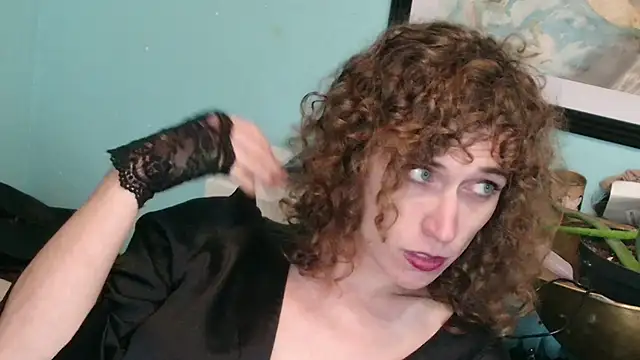 Prxscillia Tx online show from October 15, 2025, 2:14 pm