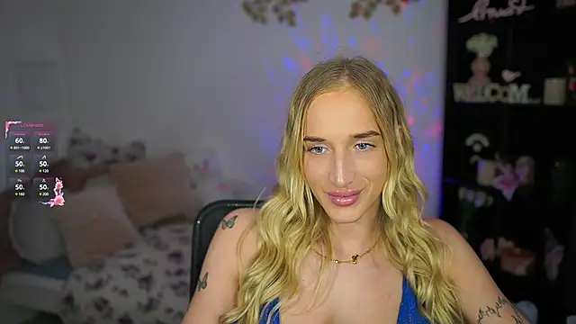 Nicolette  Shea  online show from January 28, 2025, 1:59 pm