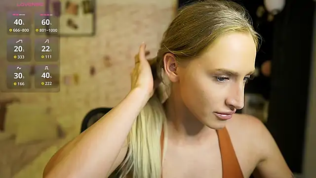 Nicolette  Shea  online show from October 24, 2025, 1:32 pm