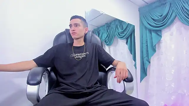 Ethan Booy online show from January 14, 2025, 9:09 pm