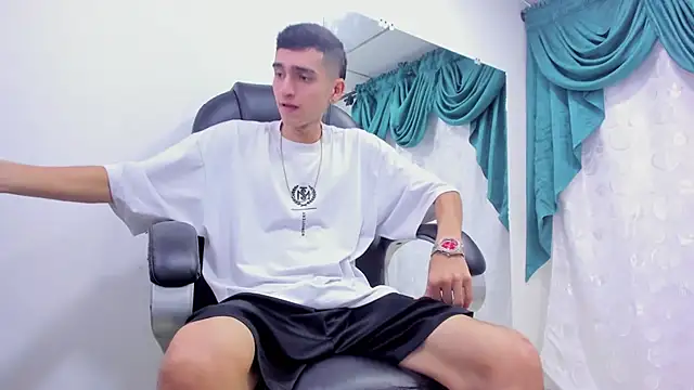 Ethan Booy online show from January 27, 2025, 8:17 pm