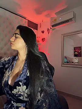 Snapshot of ZarahEvans chatting on March 3, 2026, 8:05 pm ZarahEvans online show from March 3, 2026, 8:05 pm