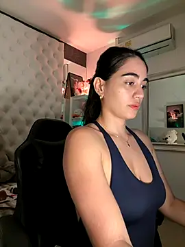 ZarahEvans online show from October 15, 2025, 8:28 pm