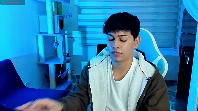 Franco Rizzo  online show from October 5, 2025, 12:34 am