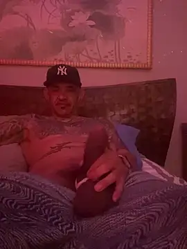 RoodoggXL online show from October 1, 2025, 11:58 am