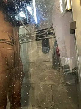 RoodoggXL online show from March 4, 2025, 11:11 pm