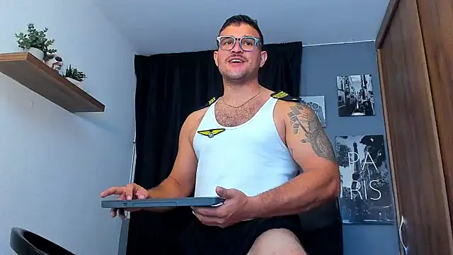 AndrewDiaz online show from June 29, 2026, 7:04 am