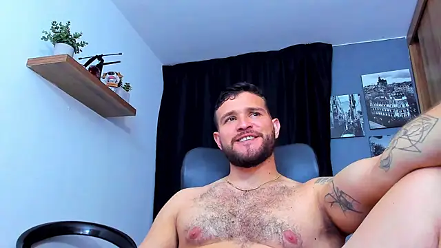 AndrewDiaz online show from December 15, 2025, 4:29 am