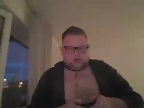 Snapshot of Dreamer553 chatting on February 20, 2026, 4:31 pm Dreamer553 online show from February 20, 2026, 4:31 pm