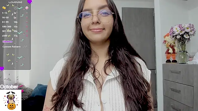 Snapshot of Valery7rose_ chatting on October 24, 2025, 2:49 pm Valery7rose online show from October 24, 2025, 2:49 pm