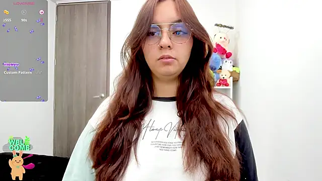 Valery7rose  online show from April 2, 2026, 4:02 pm