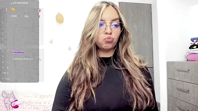 Valery7rose  online show from February 8, 2025, 11:34 pm