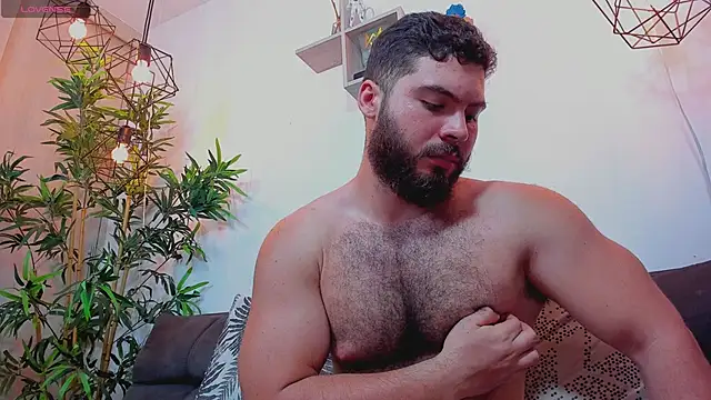 Snapshot of SebastianVilla_ chatting on April 28, 2026, 3:22 am SebastianVilla online show from April 28, 2026, 3:22 am