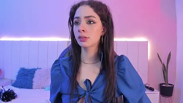 Snapshot of CAMILLEN_PETTID chatting on September 30, 2025, 9:32 pm CAMILLEN PETTID online show from September 30, 2025, 9:32 pm