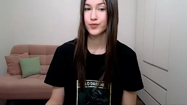 AliciaNewell online show from March 10, 2025, 12:38 pm