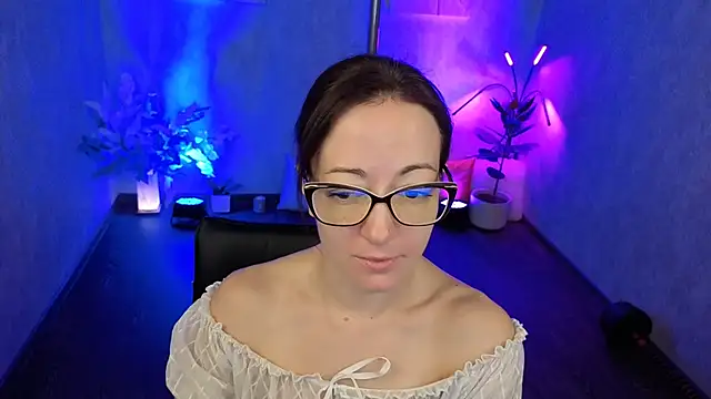 Snapshot of kimberlyray777 chatting on October 8, 2025, 1:18 am kimberlyray777 online show from October 8, 2025, 1:18 am