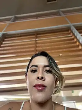 Snapshot of Emilia_Bakerr chatting on February 21, 2025, 6:59 pm Emilia Bakerr online show from February 21, 2025, 6:59 pm