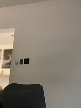 Snapshot of Emilia_Bakerr chatting on February 27, 2025, 6:20 pm Emilia Bakerr online show from February 27, 2025, 6:20 pm