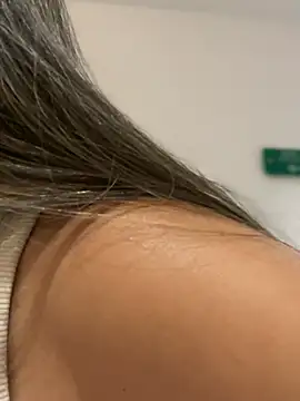 Snapshot of Emilia_Bakerr chatting on March 7, 2025, 5:28 pm Emilia Bakerr online show from March 7, 2025, 5:28 pm