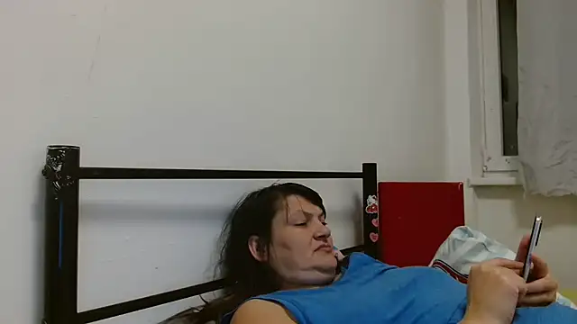 Lucinka1 online show from October 4, 2025, 8:43 pm