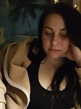 DaisyStreet online show from February 25, 2025, 9:37 pm