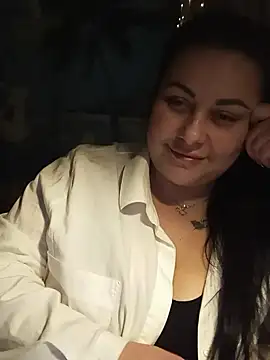 DaisyStreet online show from February 11, 2025, 5:40 pm
