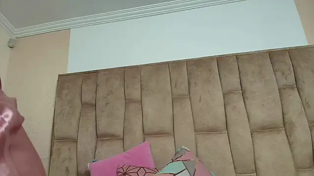 Hannagarces online show from November 13, 2025, 11:25 am