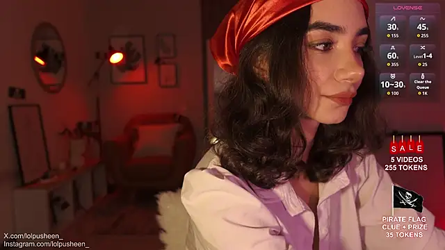 Snapshot of JulietteDee chatting on October 10, 2025, 11:16 pm JulietteDee online show from October 10, 2025, 11:16 pm