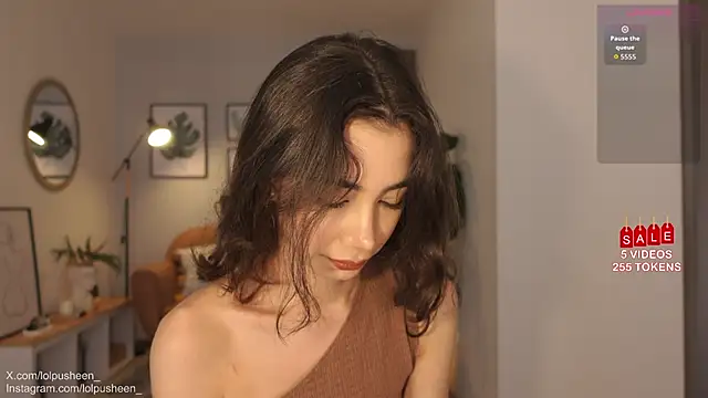 Snapshot of JulietteDee chatting on October 5, 2025, 7:26 pm JulietteDee online show from October 5, 2025, 7:26 pm