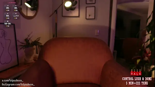 Snapshot of JulietteDee chatting on February 24, 2025, 12:52 am JulietteDee online show from February 24, 2025, 12:52 am