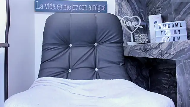 miss danika online show from February 14, 2026, 11:10 am