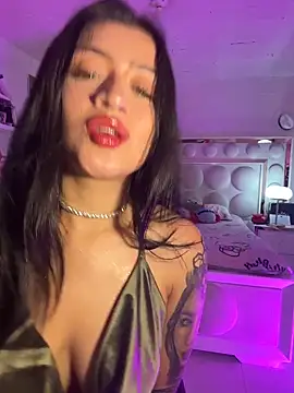 Snapshot of lucianaroy chatting on February 28, 2026, 2:44 am lucianaroy online show from February 28, 2026, 2:44 am