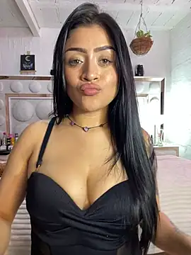 lucianaroy online show from January 28, 2025, 1:18 am
