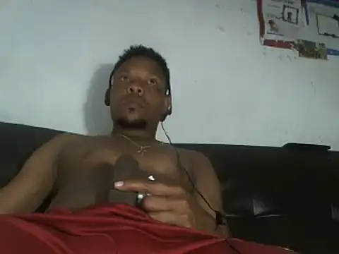 hugo3918  online show from February 20, 2025, 3:56 am