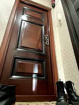 Snapshot of LikaCat chatting on October 15, 2025, 3:05 am LikaCat online show from October 15, 2025, 3:05 am